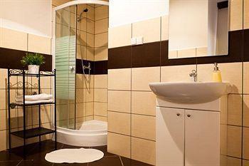 Blooms Boutique By Friendly Hostel *
